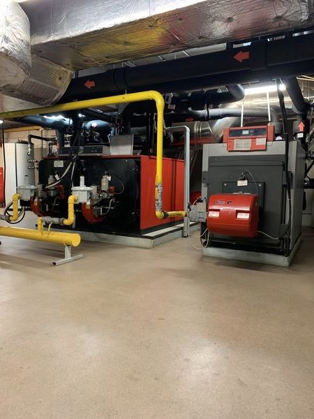 Electrician/ instalator, cu experienta minim 3 ani in intretinere imobile